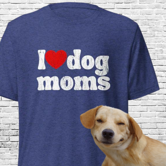 I Love Dog Moms Short sleeve t-shirt